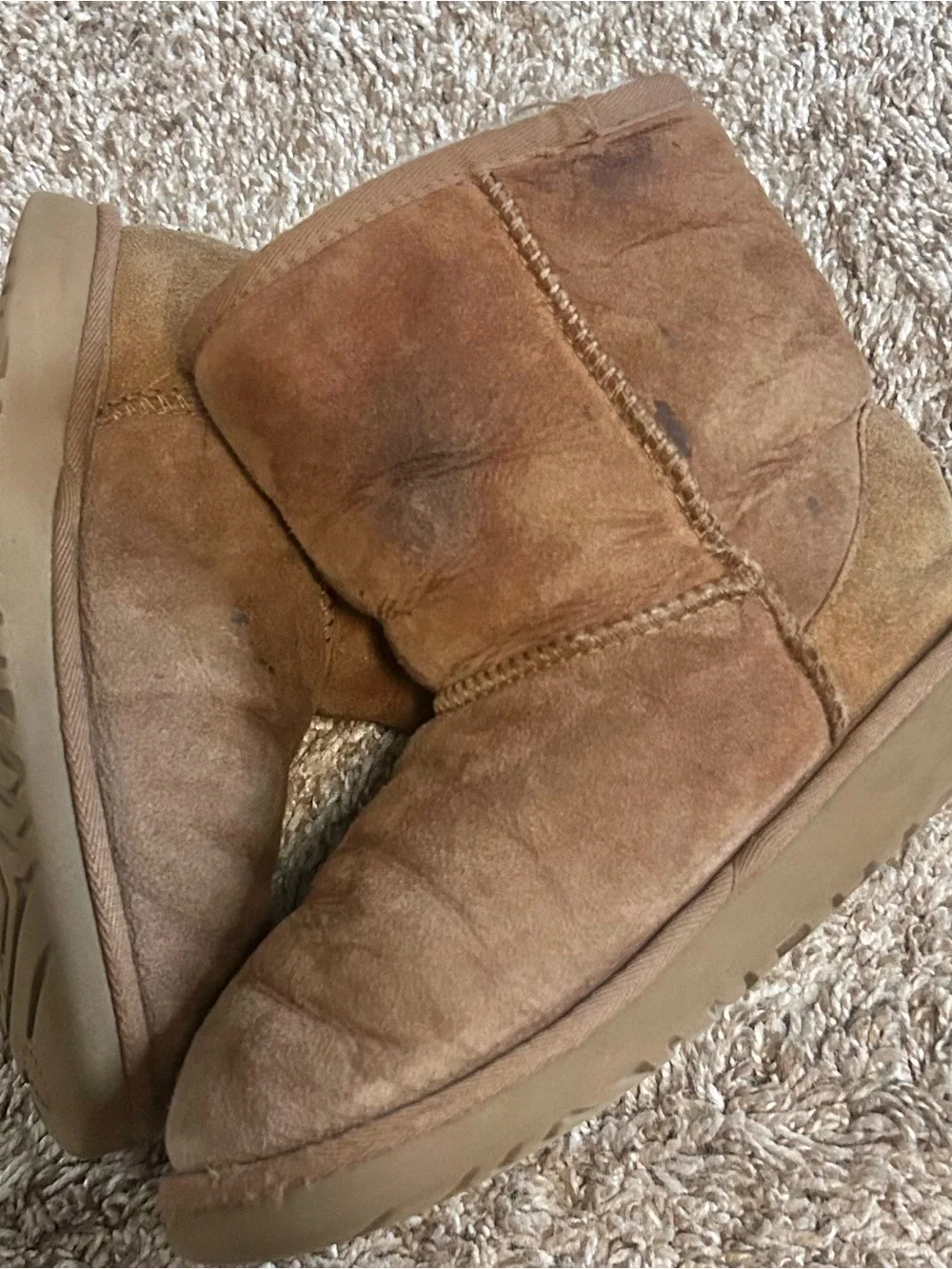 UGG Cozy chestnut Brown Shearling-Lined Short Boots